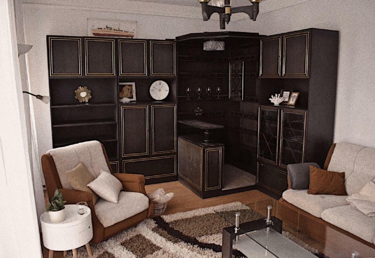 Aj - Ter Apartman Miskolc Luaran gambar